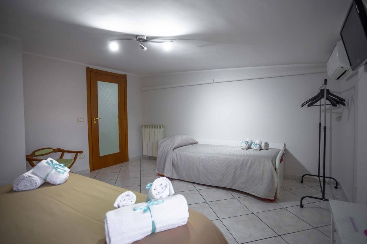 House Da Mary Appartement Caserta Buitenkant foto